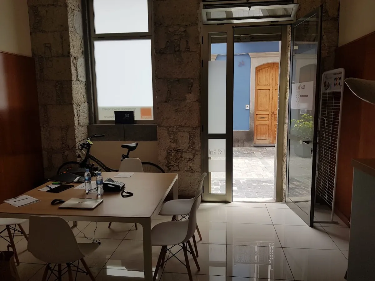 8thfloor, inmobiliaria