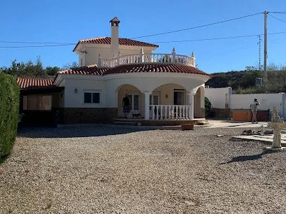 Almeria Homes, inmobiliaria