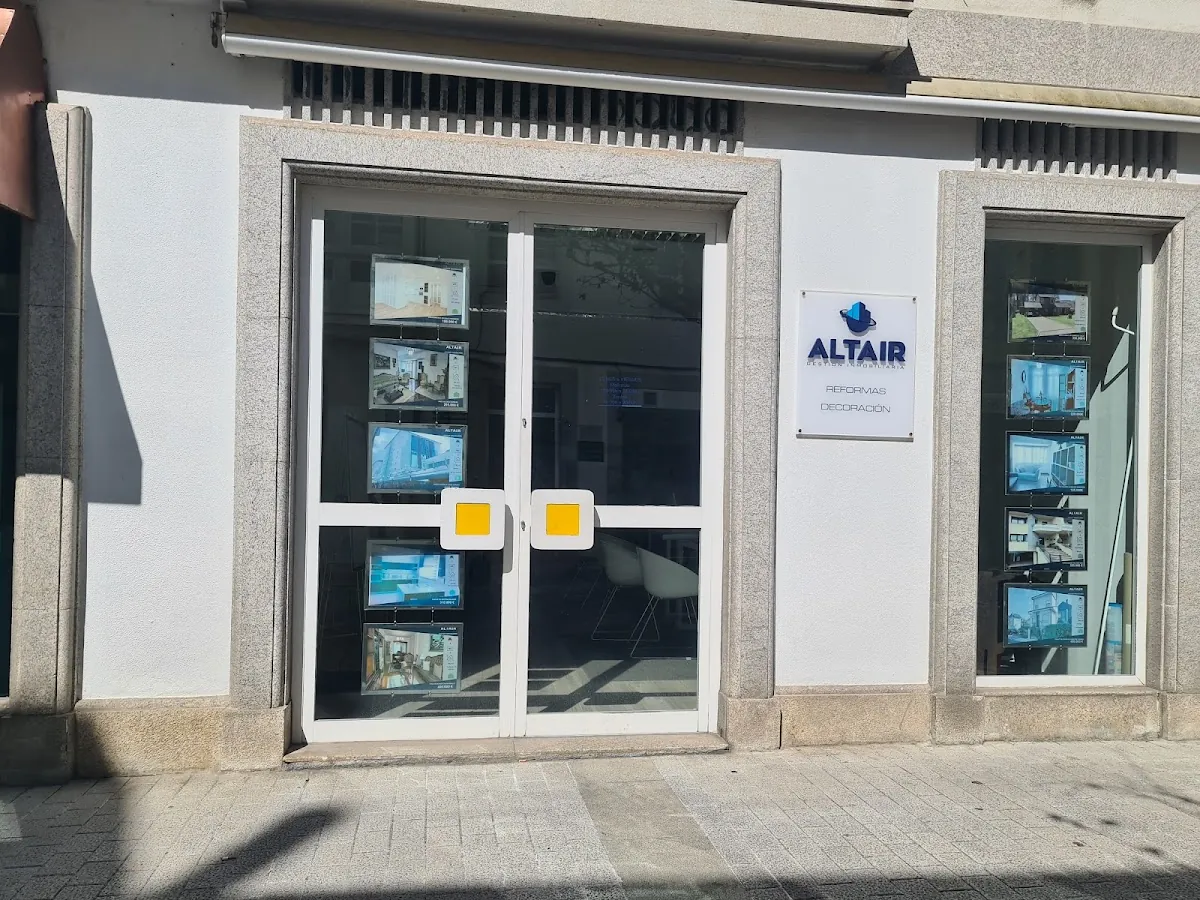Altair Lugo, inmobiliaria
