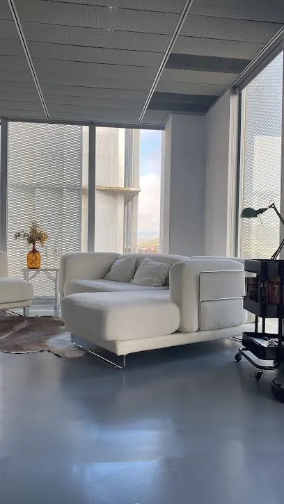 Click & Home Servicios Inmobiliarios y Home Staging, inmobiliaria