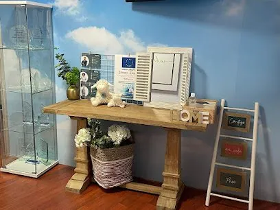 Home For Sale, inmobiliaria