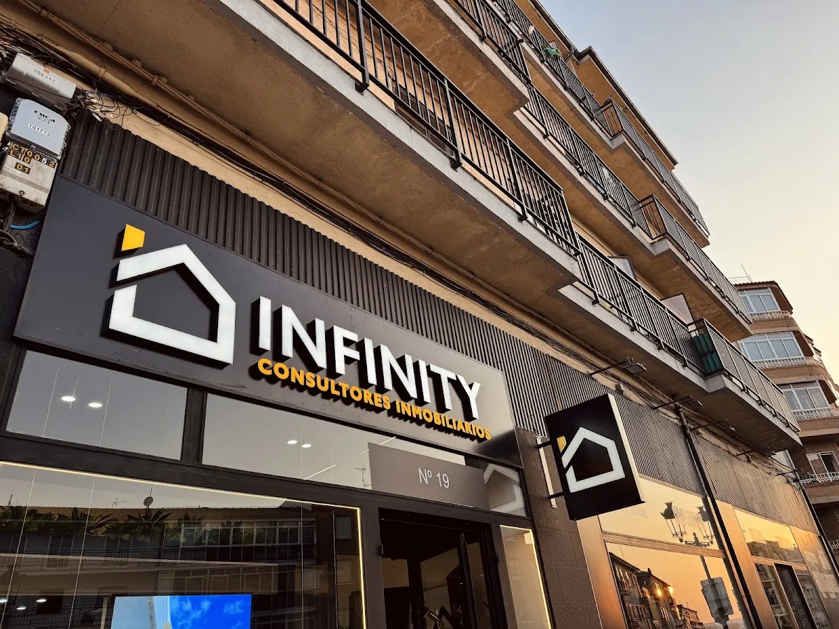 Infinity Agencia Inmobiliaria en Ávila, inmobiliaria