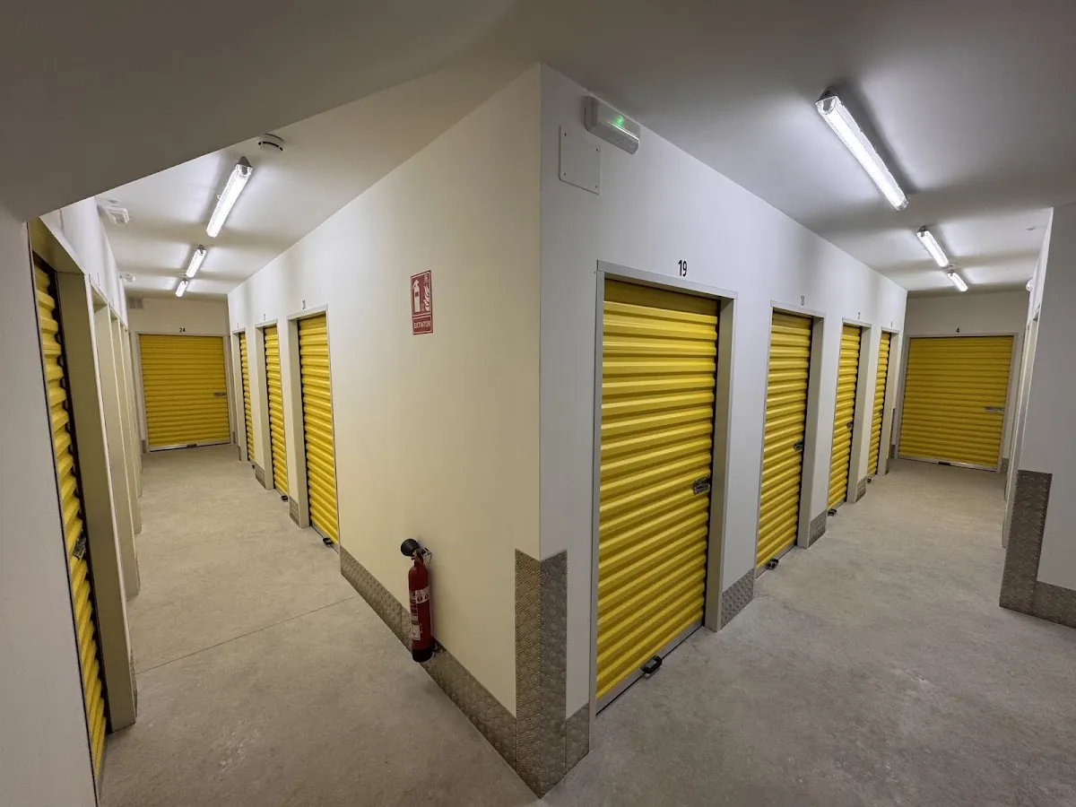 Inversiones Residentes, S. L., inmobiliaria