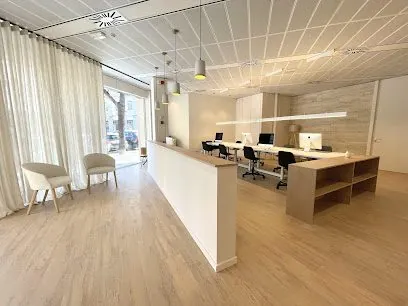Person Inmobiliaria - Extramurs, inmobiliaria
