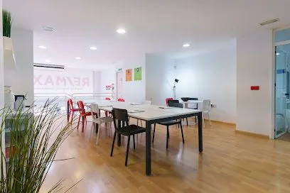 Remax Ática Costa, inmobiliaria