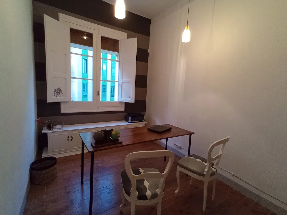 V&V Despacho Inmobiliario. Perito tasador inmobiliario., inmobiliaria